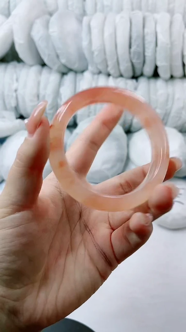 【闪购商品】石英质玉手镯未镶嵌多样性发货B102