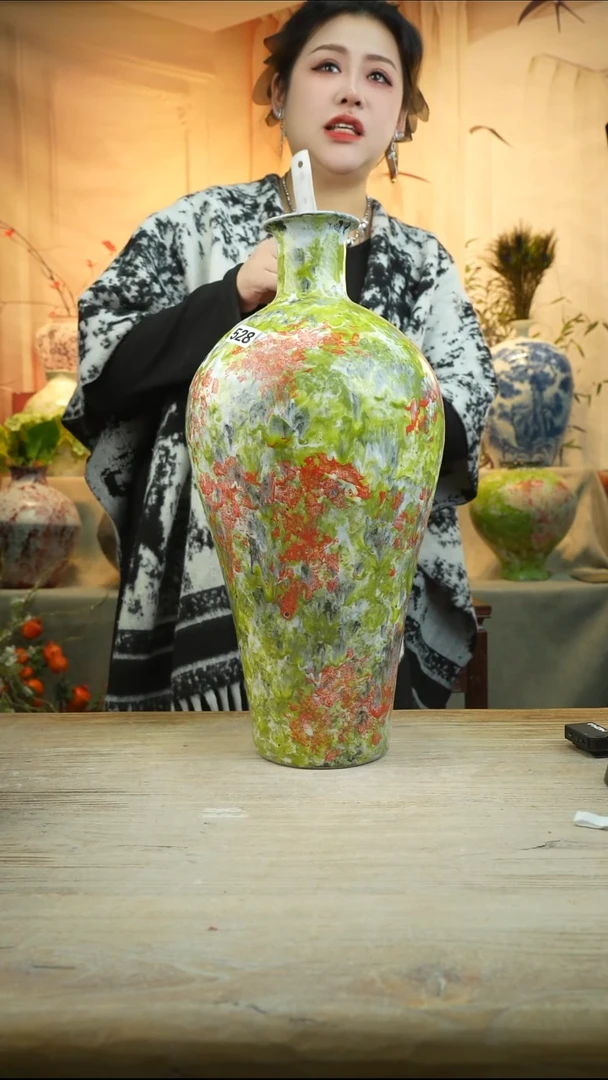 高49口8陶瓷花瓶