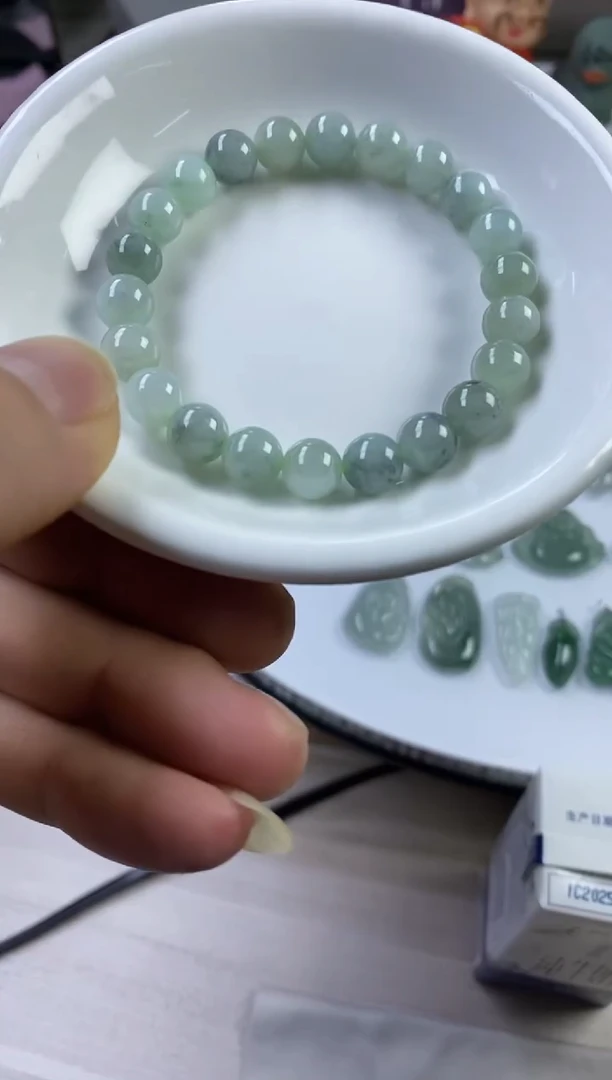 颈饰未镶嵌翡翠月**朵11天然缅甸翡翠A货