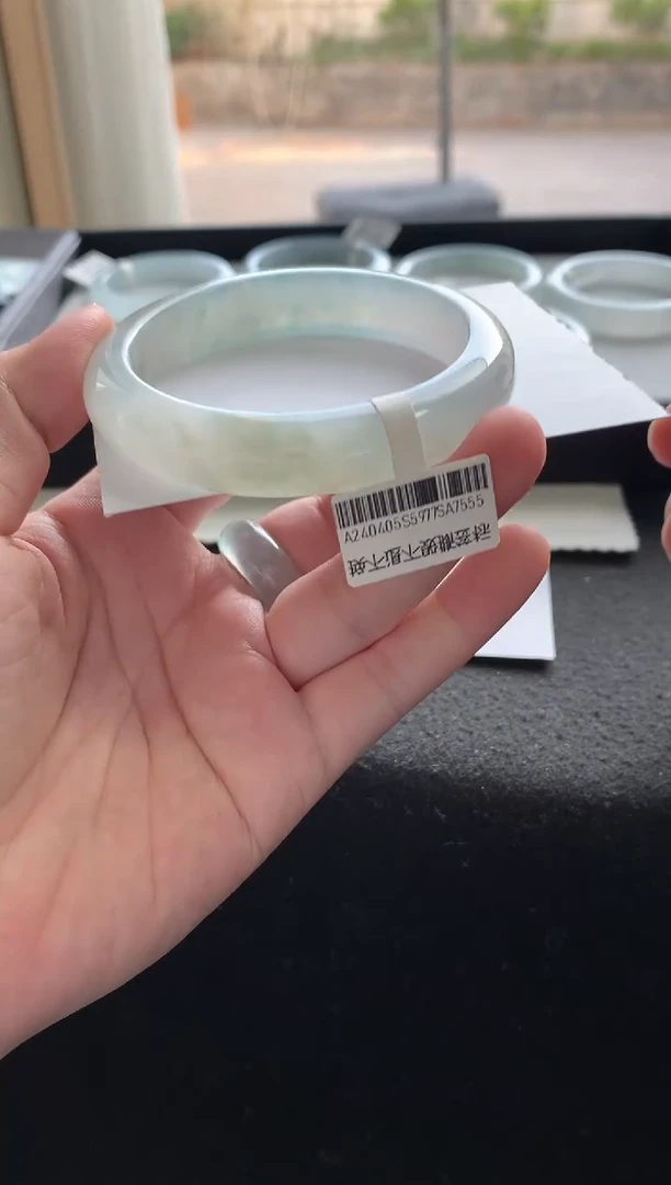 未镶嵌手镯翡翠58正圈A7555买断