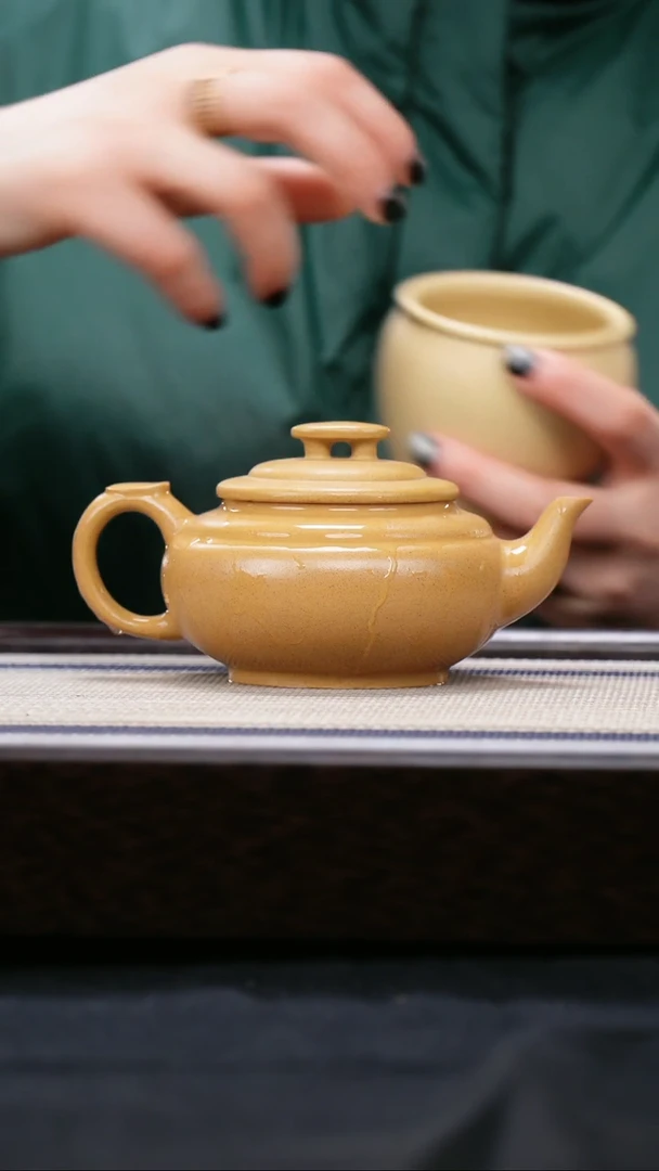 【闪购商品】紫砂茶壶黄段 上新桥