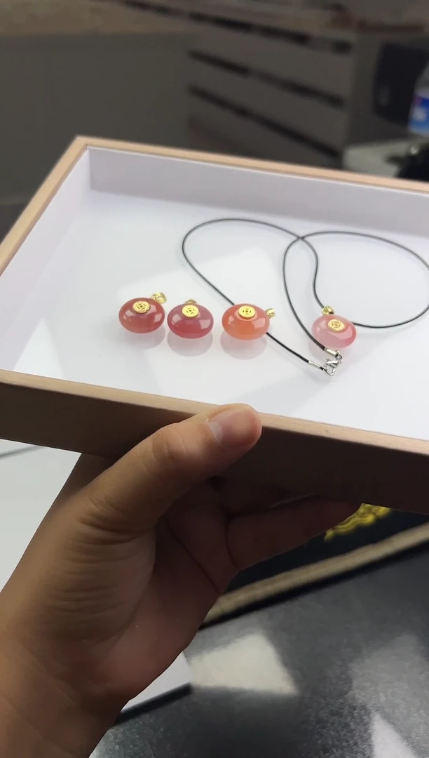 合金颈饰玛瑙/玉髓玛瑙吊坠（多样性发一）
