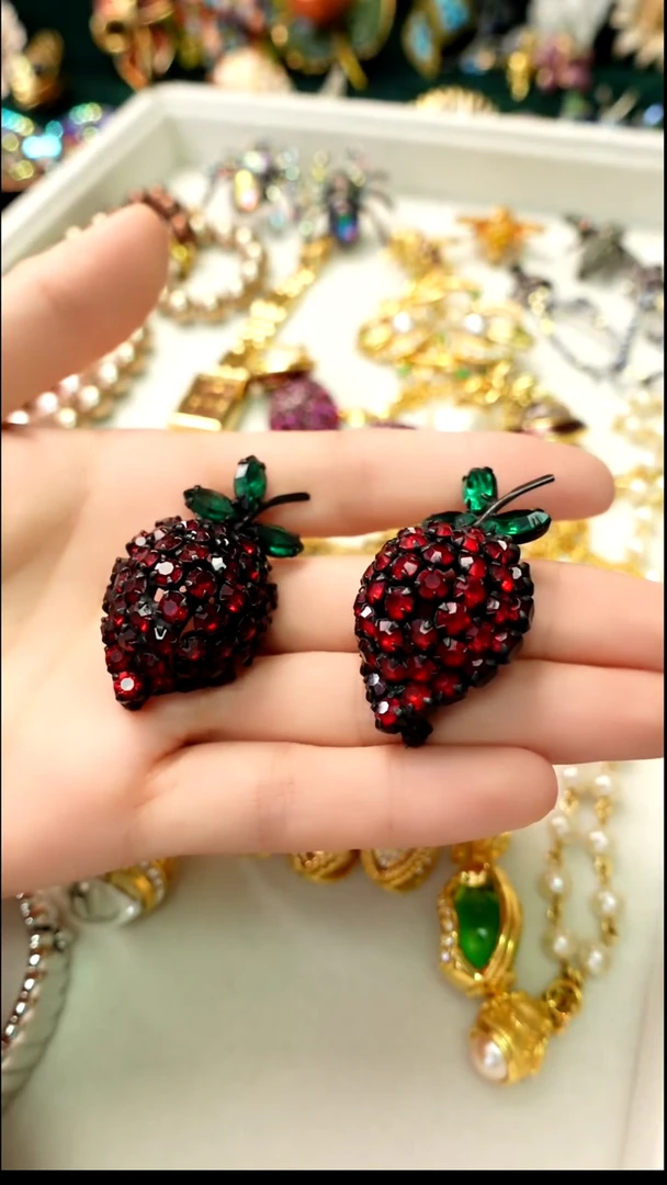 大理石铁合金伽****A两个胸针