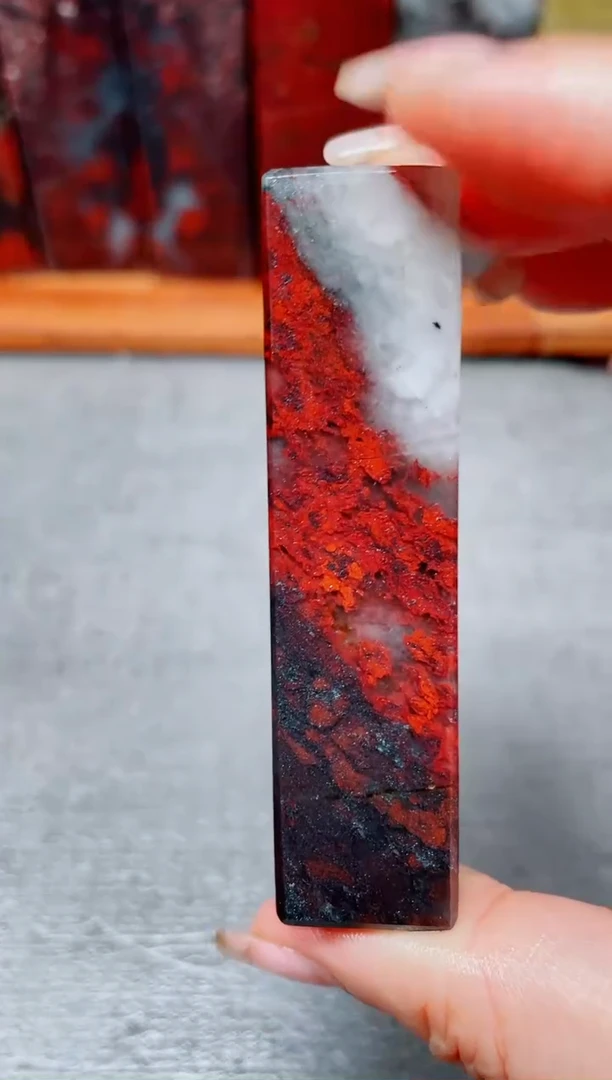 玉桂林鸡血玉素章20 2.0左右