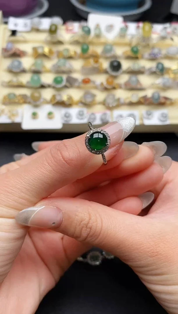 【闪购商品】翡翠戒指银S925镶嵌6666666+8
