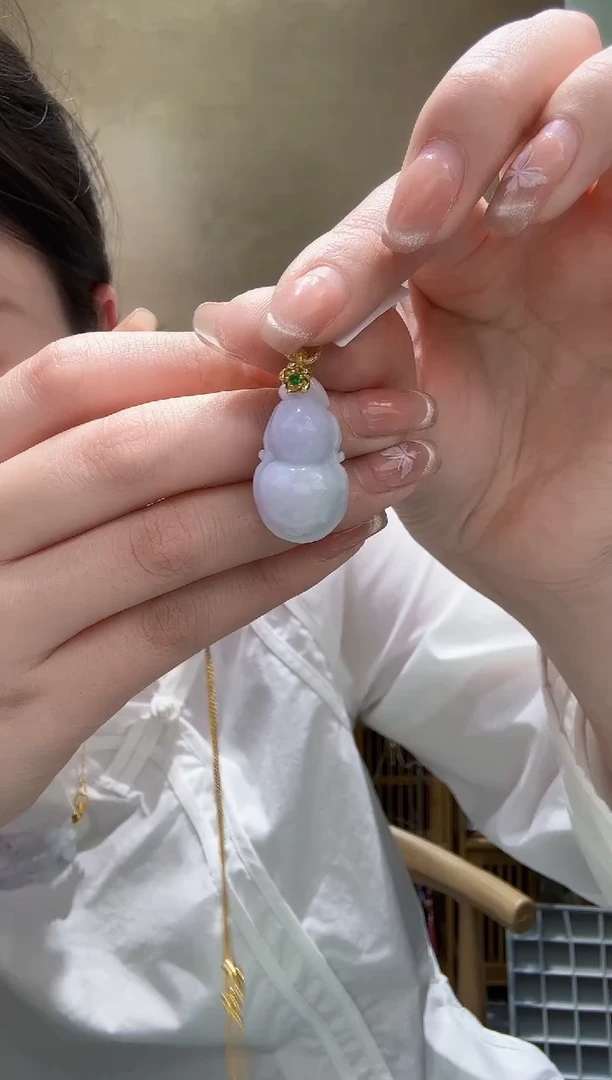 翡翠未镶嵌颈饰吊坠