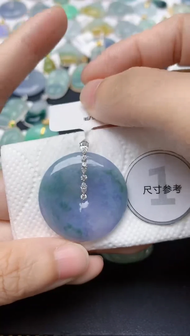 翡翠18K金镶嵌颈饰天然缅甸A货翡翠