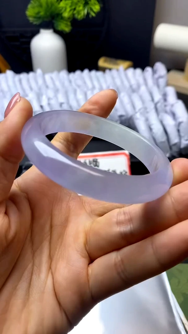 时尚女款缅料手镯99