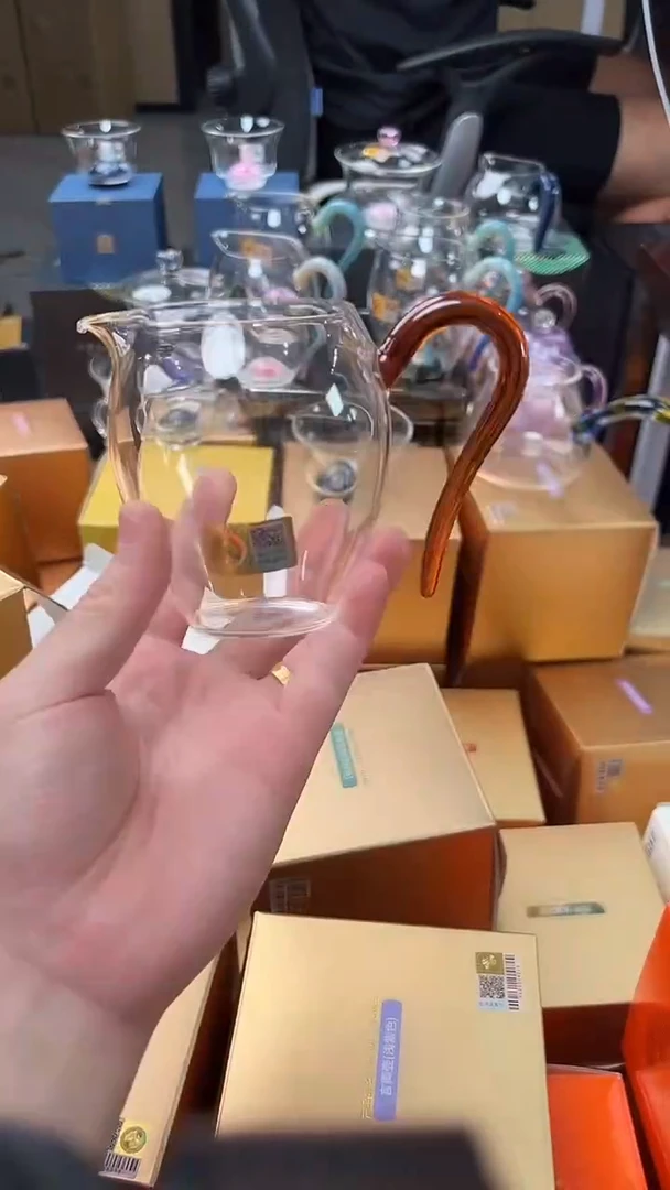 @@禾器晶彩怡然琥珀