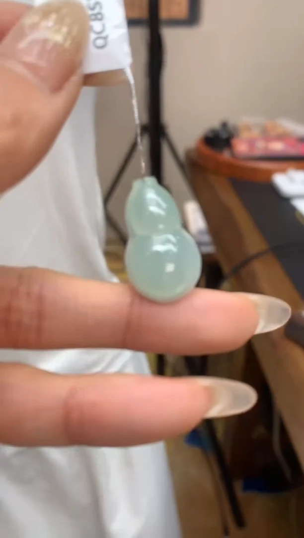 【闪购商品】翡翠颈饰未镶嵌葫芦