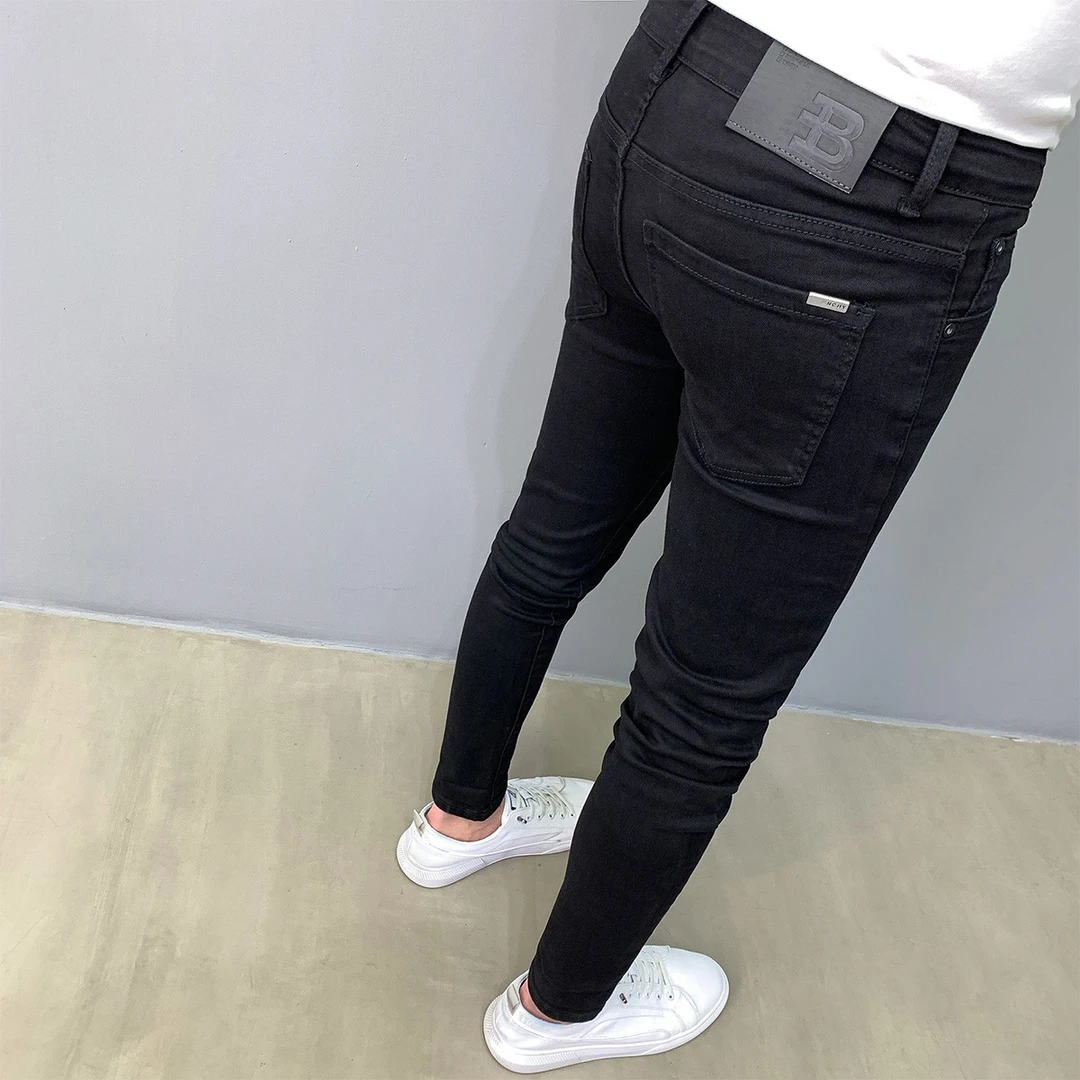 黑色小脚牛仔裤男2025新款九分潮流休闲弹力简约显瘦韩版百搭长裤