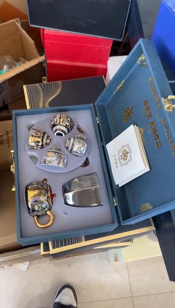 无运费险有瑕疵的摄影的产品有使用过的痕迹有点脏介意勿拍