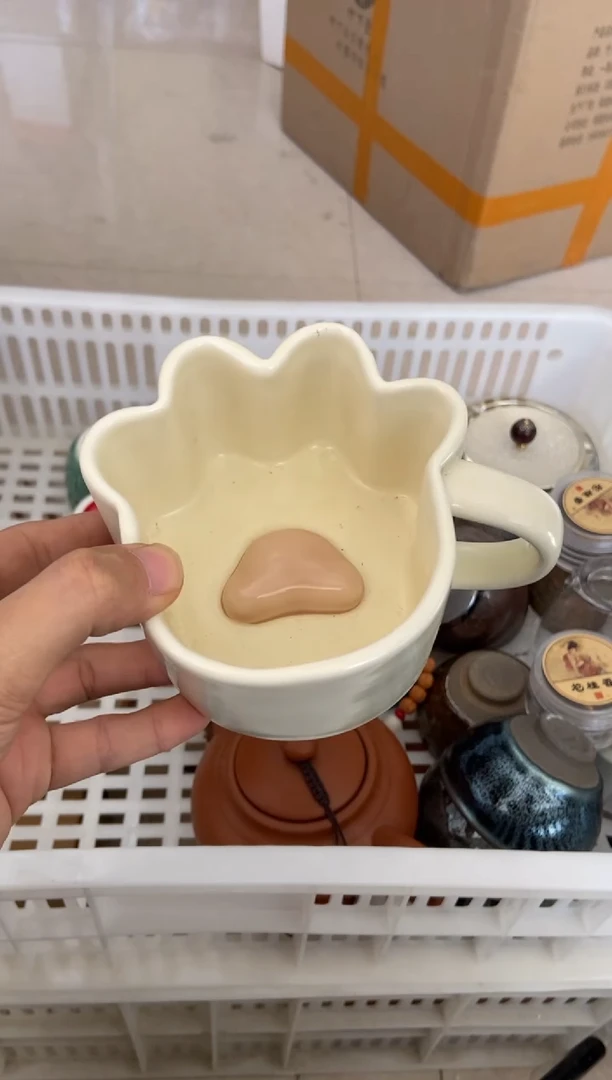 无运费险有瑕疵的摄影的产品有使用过的痕迹有点脏介意勿拍