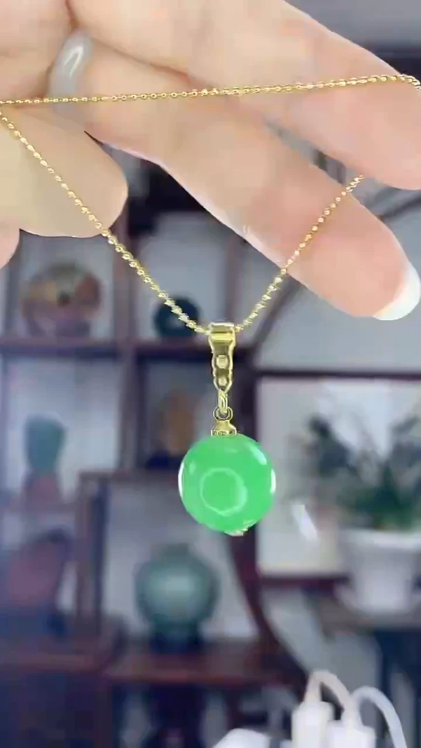 翡翠未镶嵌吊坠(赠链)X5大珠子