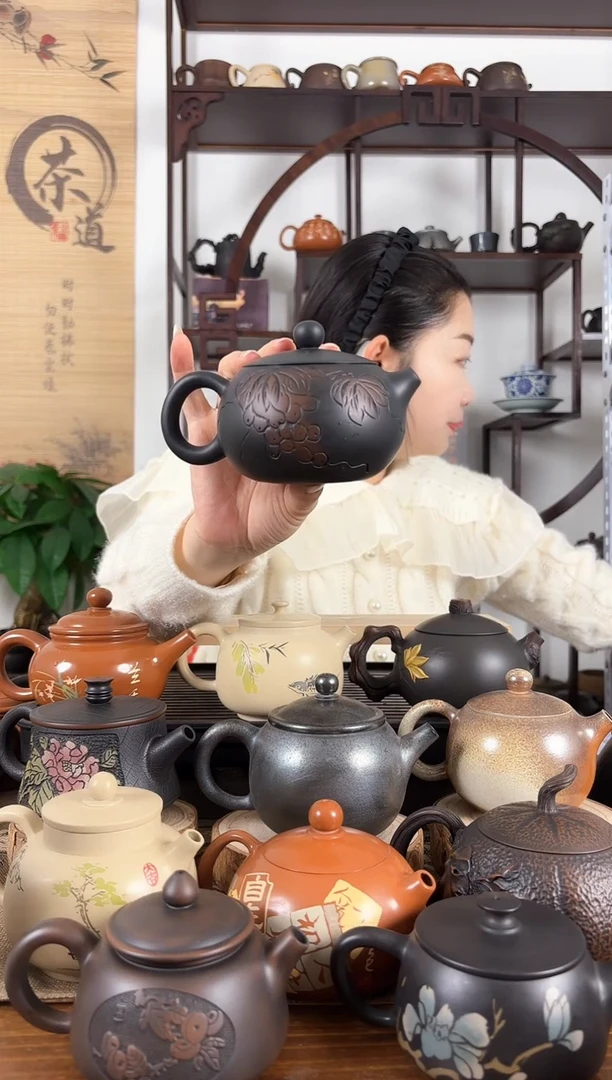 云南建水紫陶茶壶230CC左右球孔