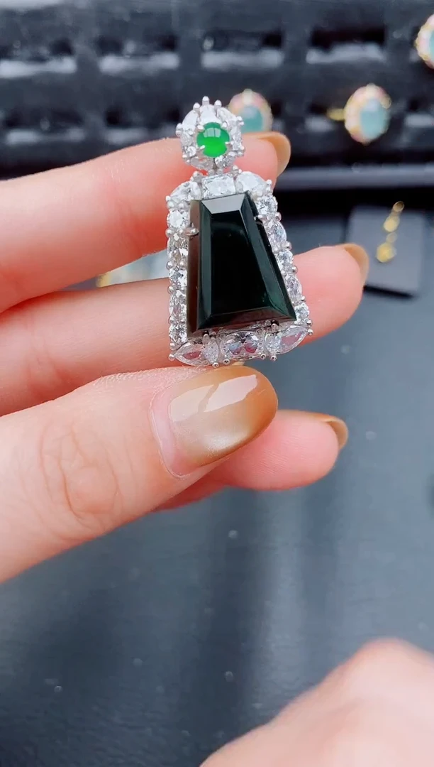 【闪购商品】翡翠颈饰银S925镶嵌天然a货翡翠106