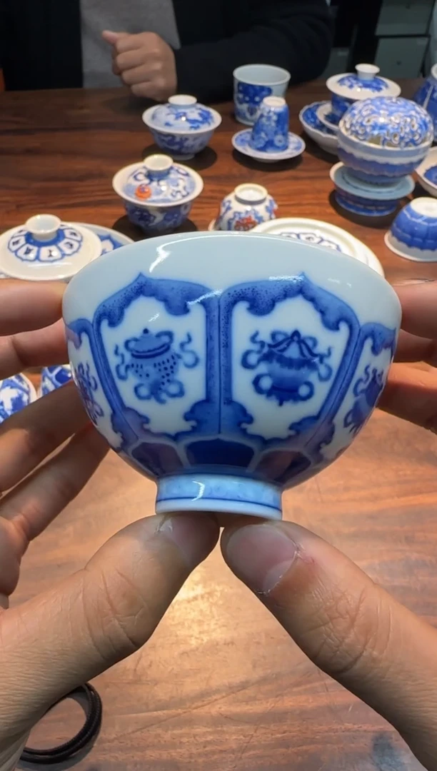 【闪购商品】妙色 青花莲瓣八宝鸡心杯