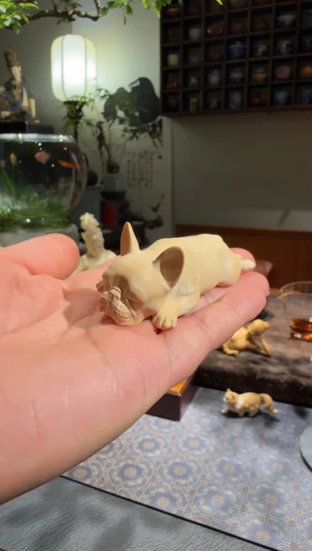 黄杨木黄杨木小狗摆件