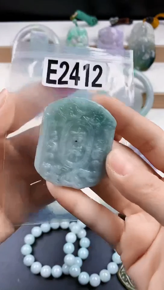 颈饰未镶嵌翡翠天然翡翠吊坠挂件