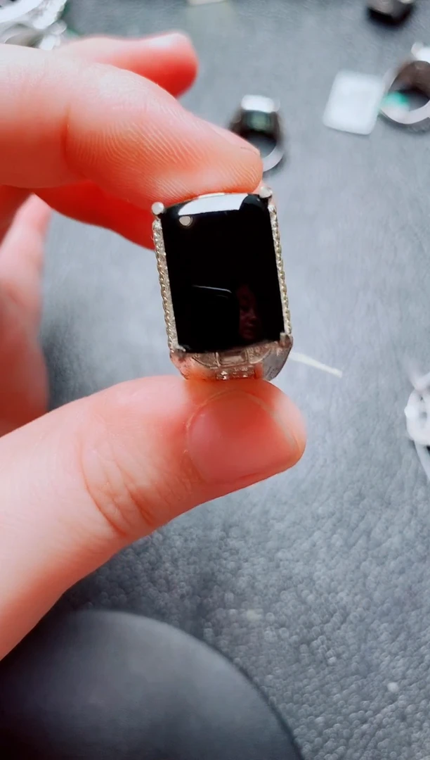 银S925镶嵌戒指翡翠1