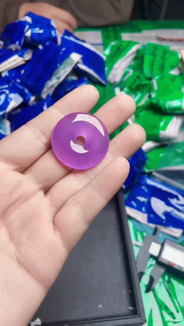 强子收货--所见即所得--多样性发货--FH681紫平安扣