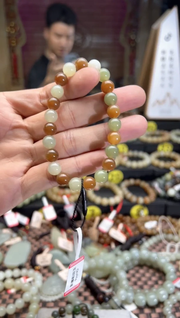 手串未镶嵌和田玉柏*尔且末料多宝手串