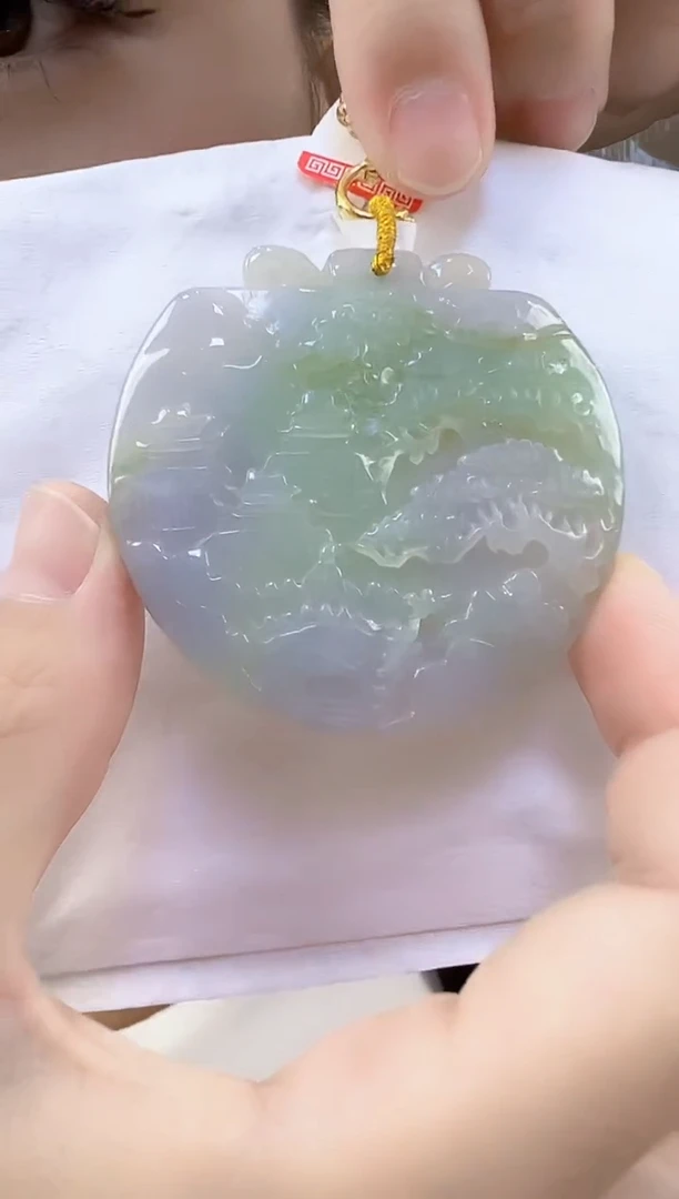 颈饰未镶嵌翡翠孤品翡翠A货山水牌吊坠