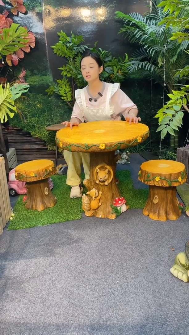 松鼠一桌两凳摆件&003&