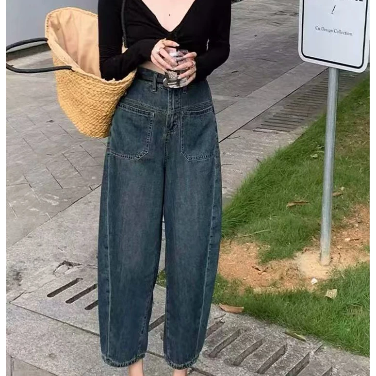 7758# 复古高腰香蕉牛仔奶奶裤