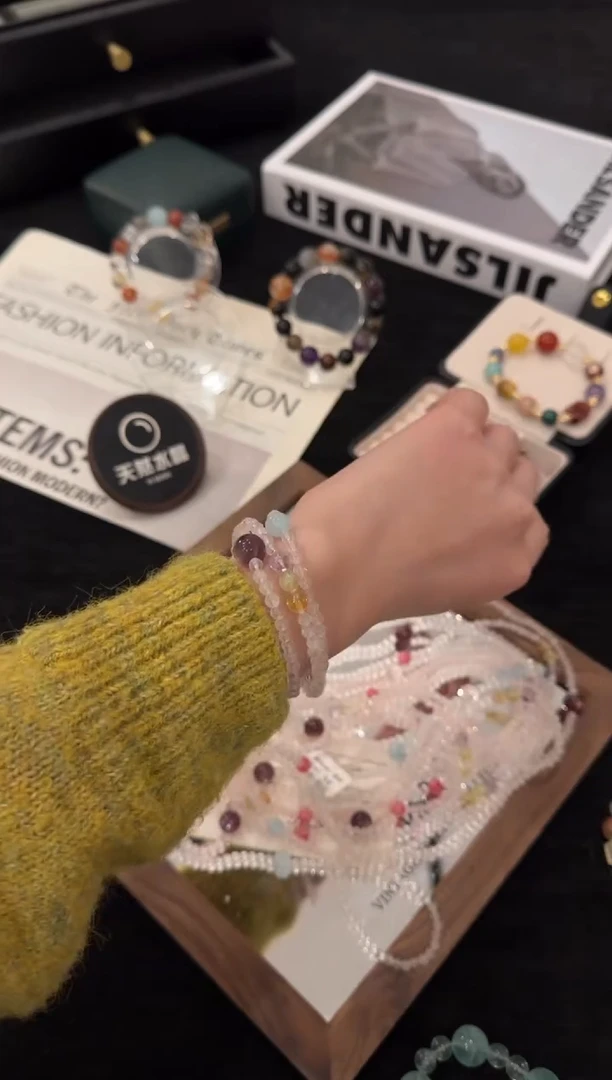 银S925镶嵌手链水晶粉水晶三圈x3550