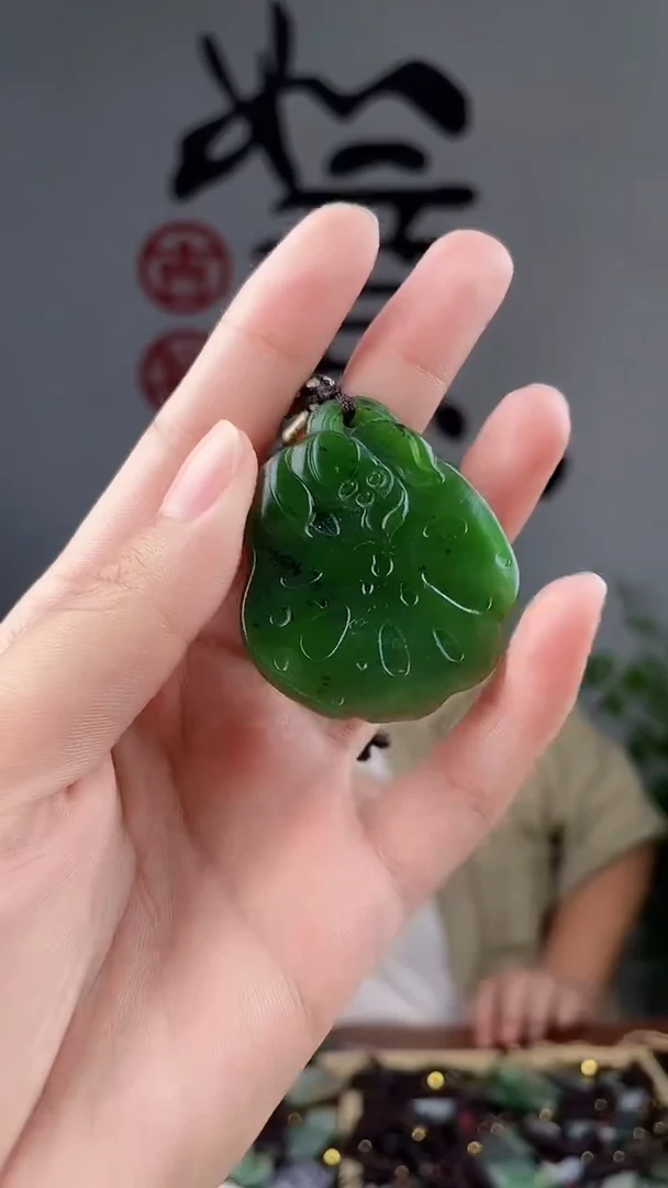 和田玉未镶嵌颈饰拍一发一，多样性发货