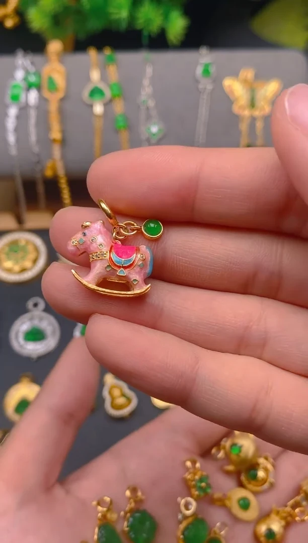 吊坠(不含链)银S925镶嵌翡翠粉色木马