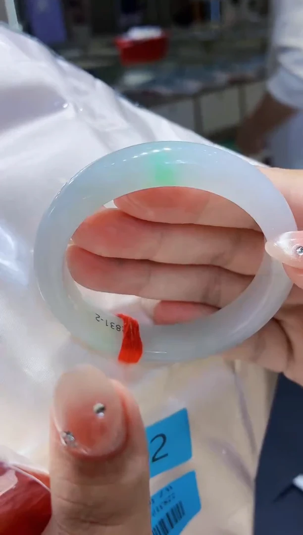 未镶嵌手镯翡翠翡翠手镯52