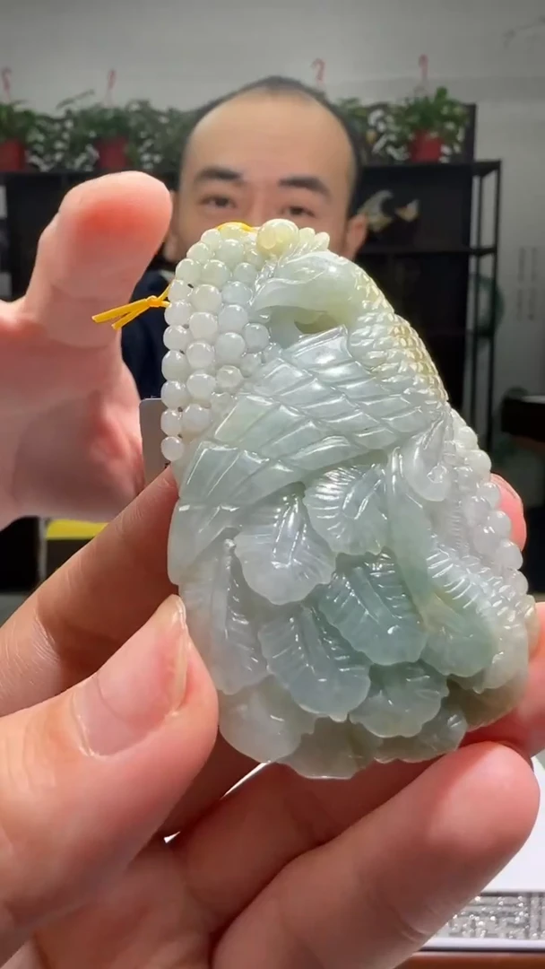 【闪购商品】翡翠颈饰未镶嵌天然翡翠A货吊坠