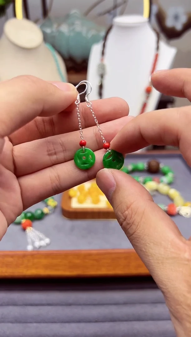 【闪购商品】翡翠耳饰银S925镶嵌E252`````