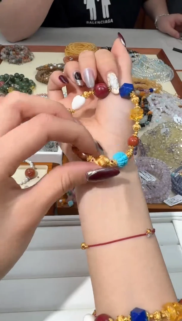 【闪购商品】水晶手链未镶嵌B024多宝沙jin重工款