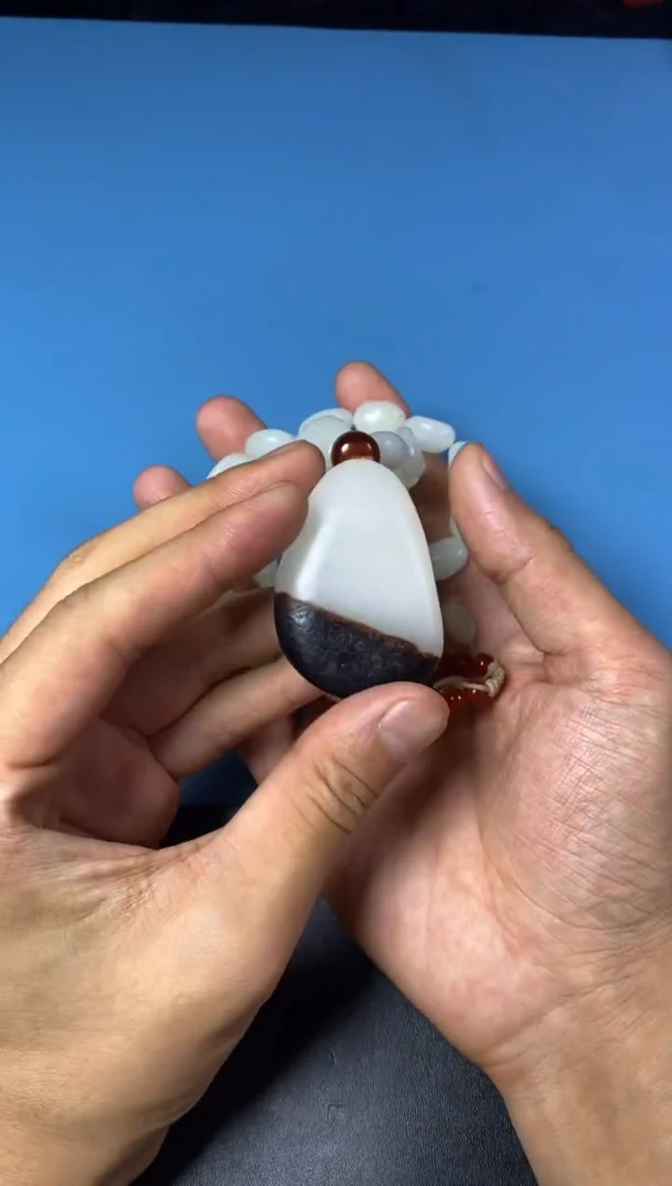 未镶嵌和田玉摆件心**向1