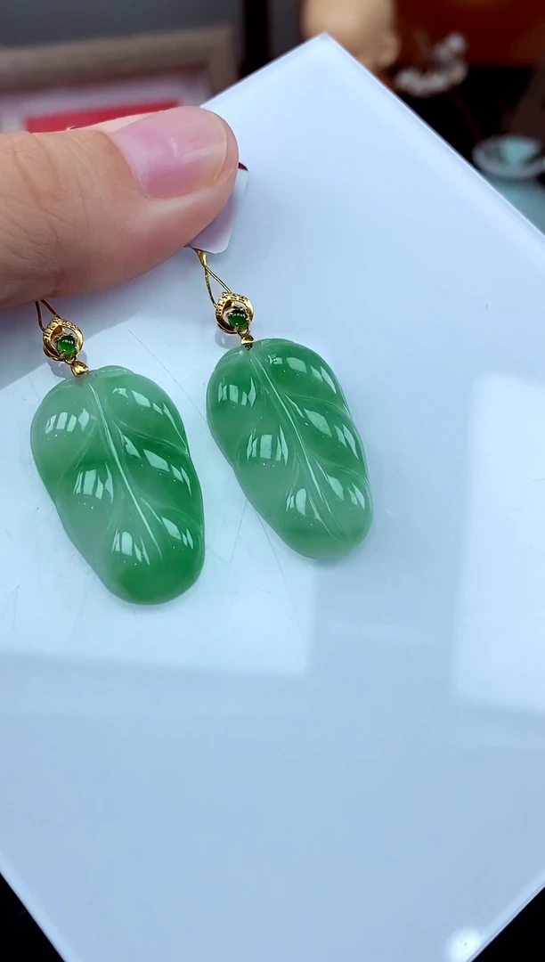 吊坠(不含链)18K金镶嵌翡翠叶子18K金扣多样性发其一@@CMT720