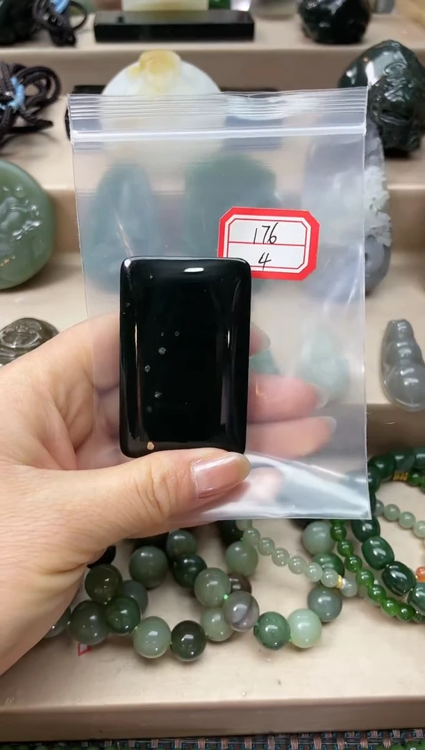 未镶嵌和田玉挂件1
