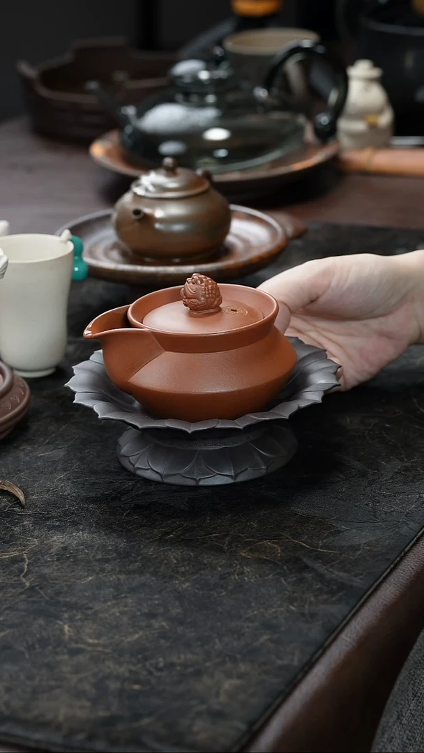 九隐茶器金蟾手抓壶
