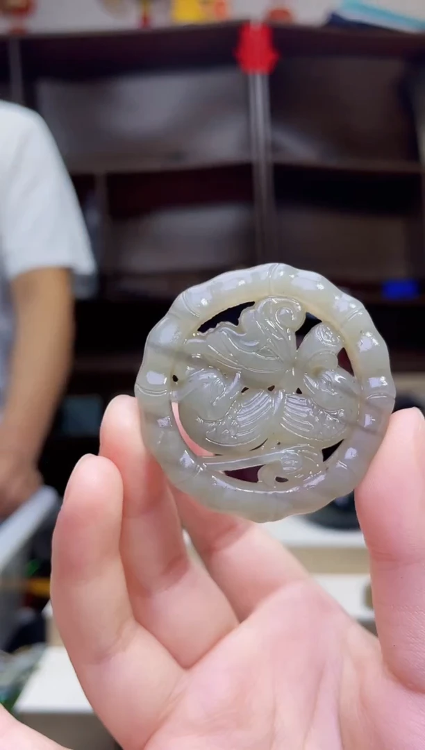 和田玉未镶嵌颈饰1