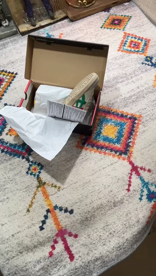 蓬****蓬编号436胸围38孤品捡漏~无售后~想好下单~谢谢合作~