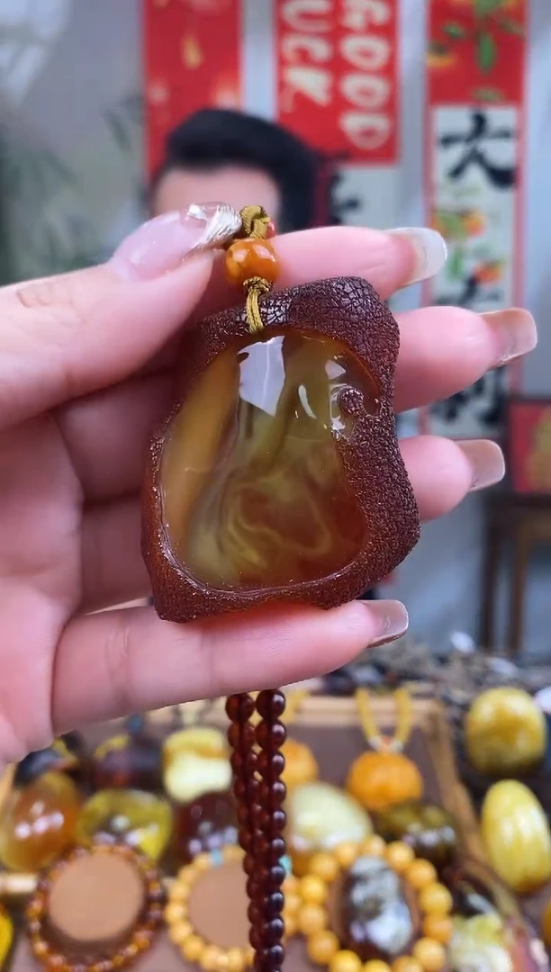 【闪购商品】琥珀裸石未镶嵌基地发货 一物一证 顺丰包邮