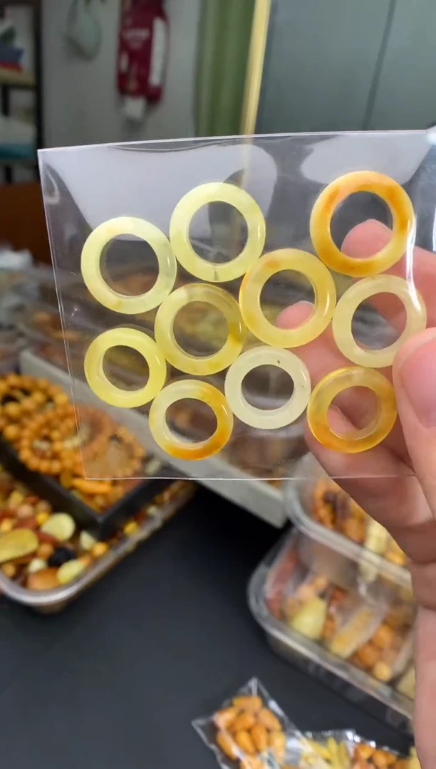 蜜蜡未镶嵌珠宝奇石多样性发一件