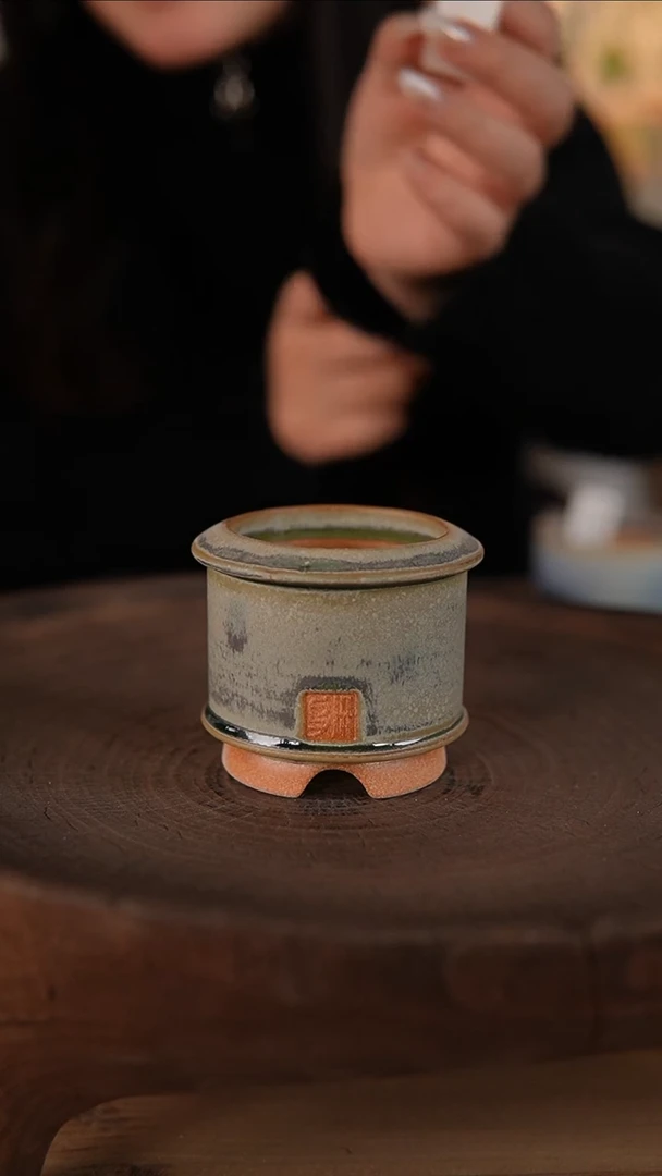 【闪购商品】红陶1-21-235默认有瑕口4.5