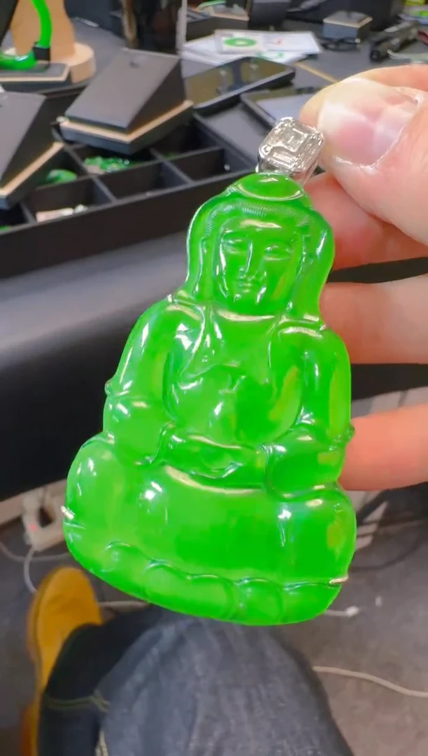 吊坠(赠链)银S925镶嵌翡翠天然A货翡翠