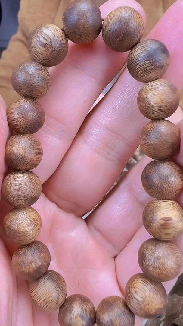 【闪购商品】沉香手串海南莺歌绿奇楠1.1圆珠单圈9克+