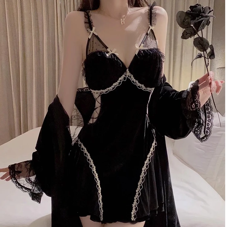 少女梦境-绒*秋冬蕾丝法式睡裙纯欲性感丝绒显瘦带胸垫加厚睡衣女