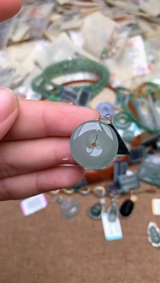 未镶嵌挂件翡翠一