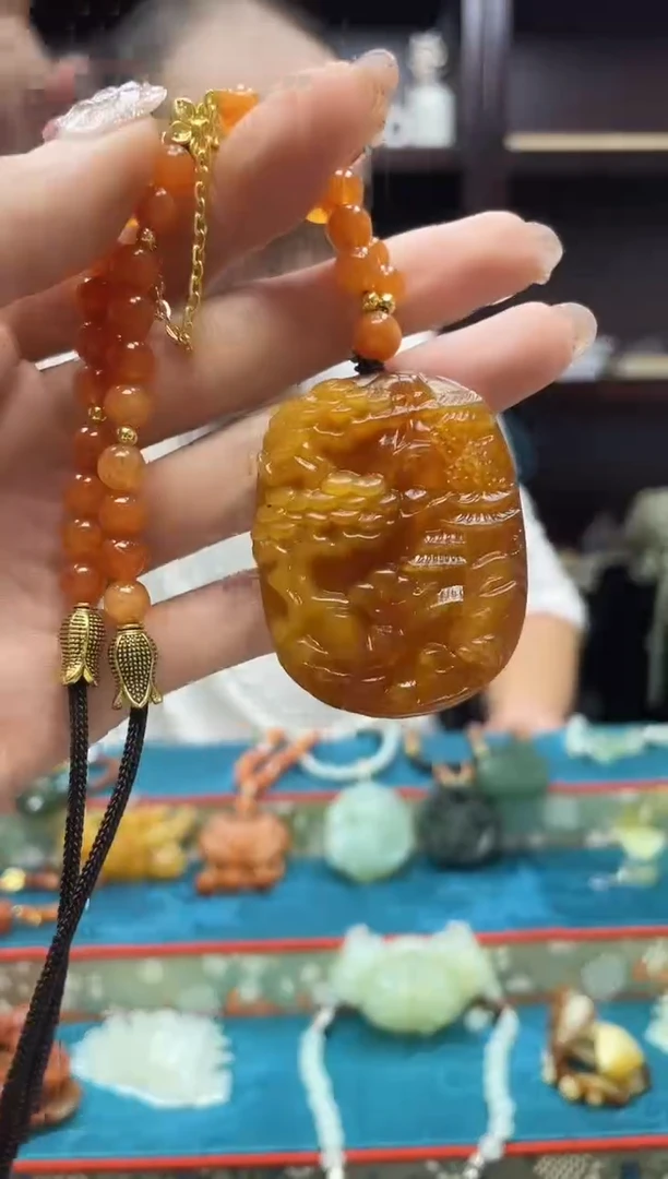 未镶嵌岫玉吊坠·